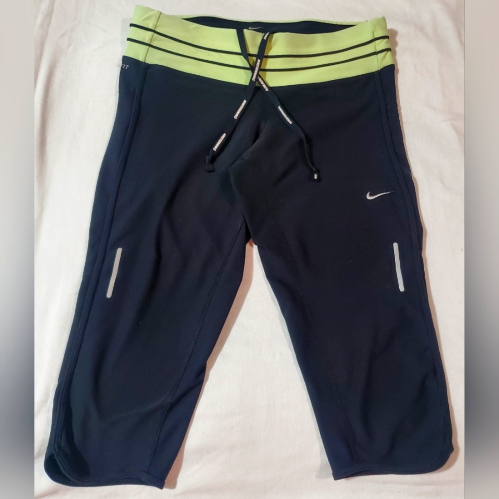 Nike Cropped Leggings